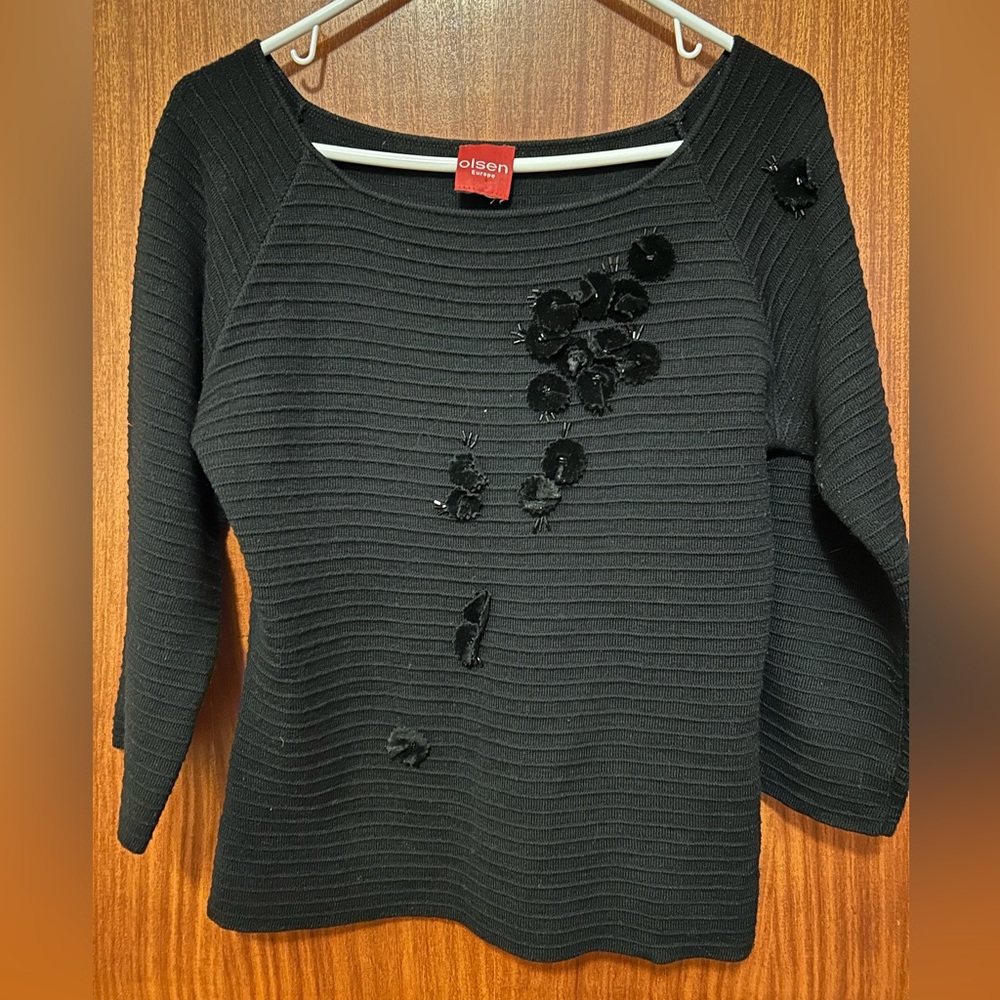 Olsen Black Women's Sweater with Floral Accents